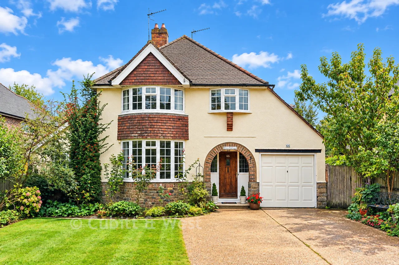 5 bed house for sale, Balcombe Road, Horley, RH6