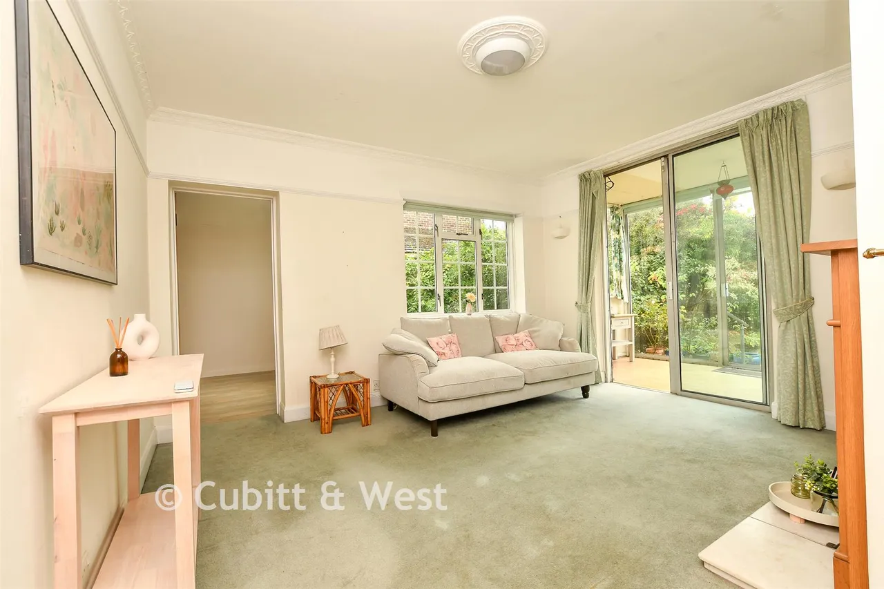Balcombe Road, Horley, RH6, photo 7