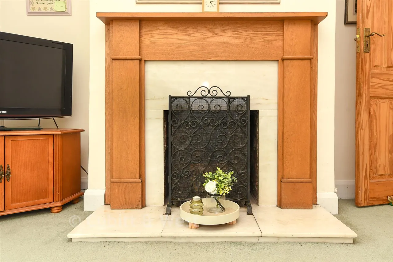 Balcombe Road, Horley, RH6, photo 9