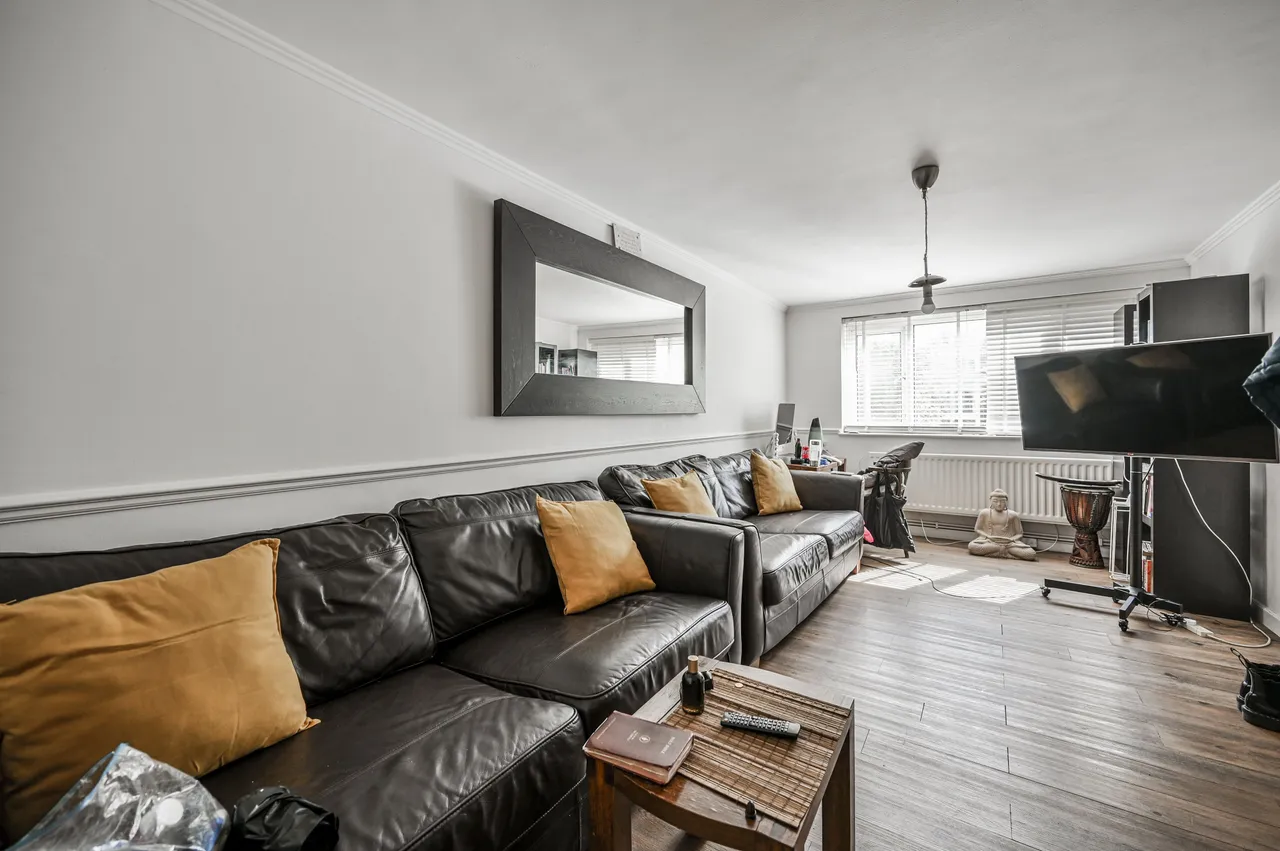 4 Coldham Court, Lordship Lane, London, photo 4