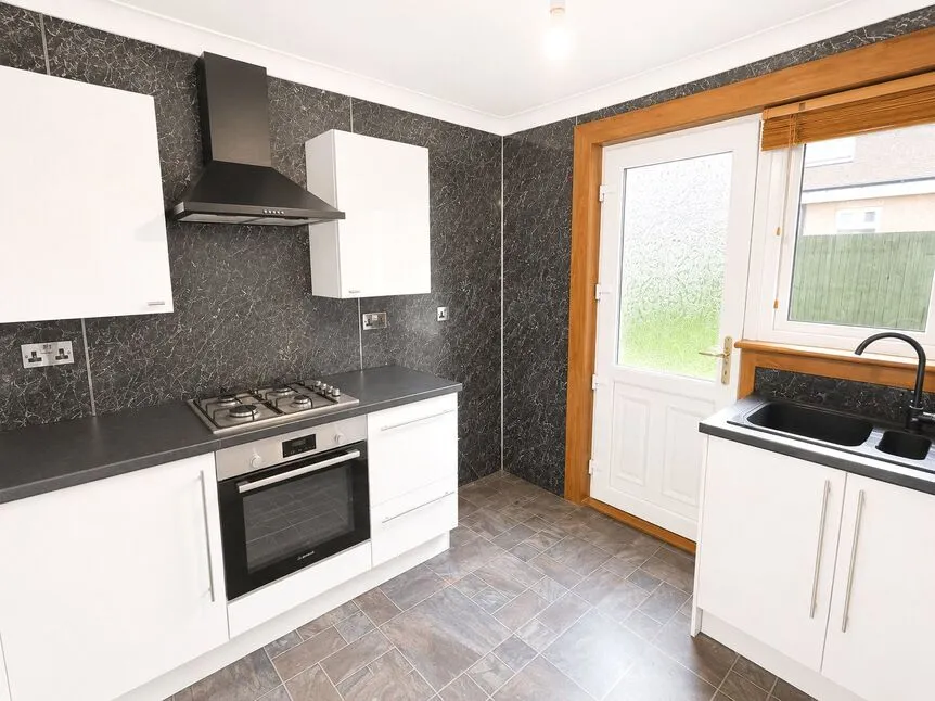 Hillview, Cowdenbeath, Fife, KY4, photo 6