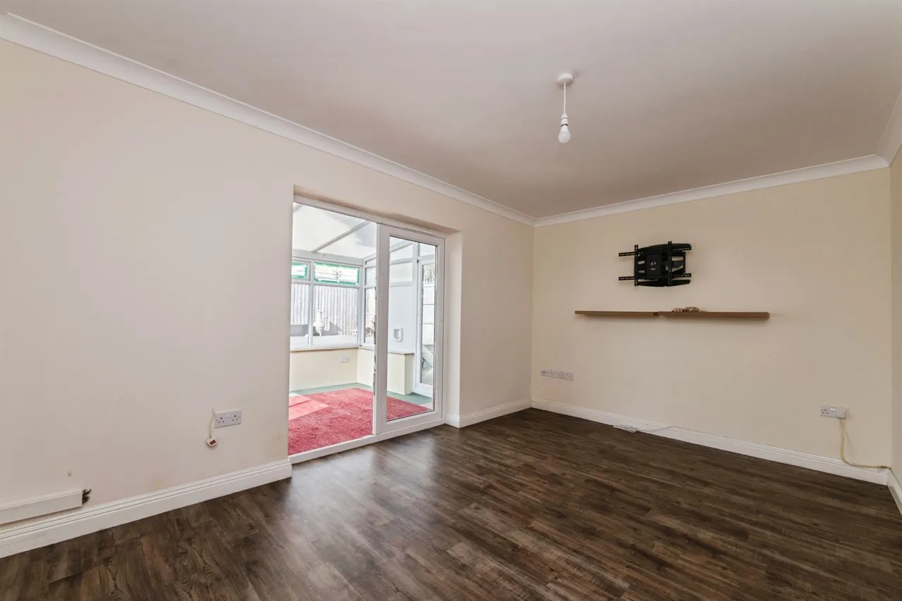Swain Close, Axminster, EX13, photo 6