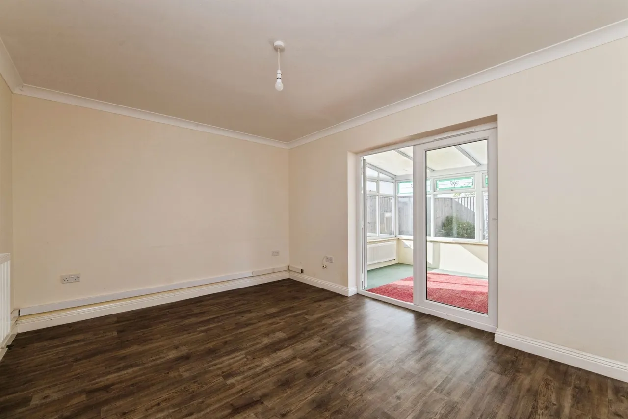 Swain Close, Axminster, EX13, photo 5