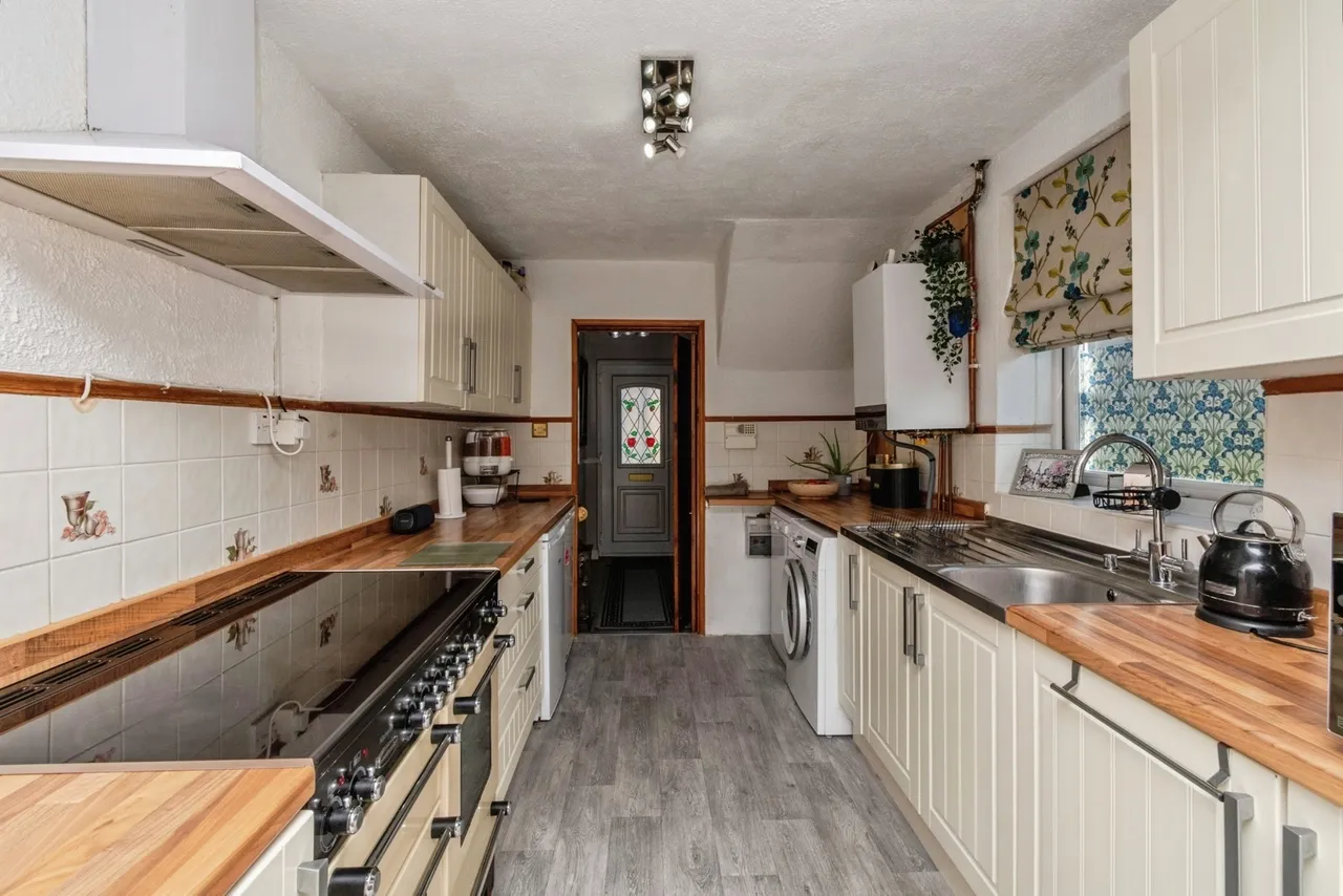 Coronation Road, Wednesbury, WS10, photo 2
