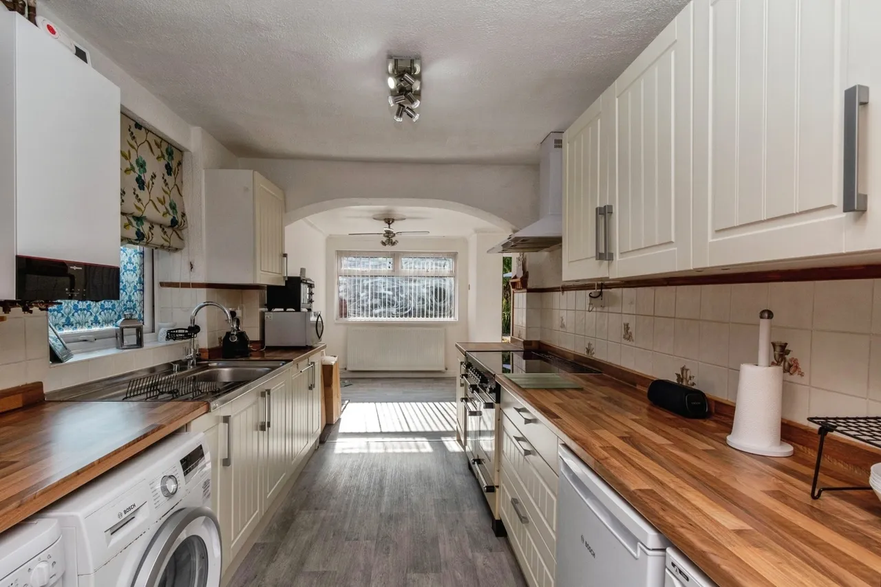 Coronation Road, Wednesbury, WS10, photo 8