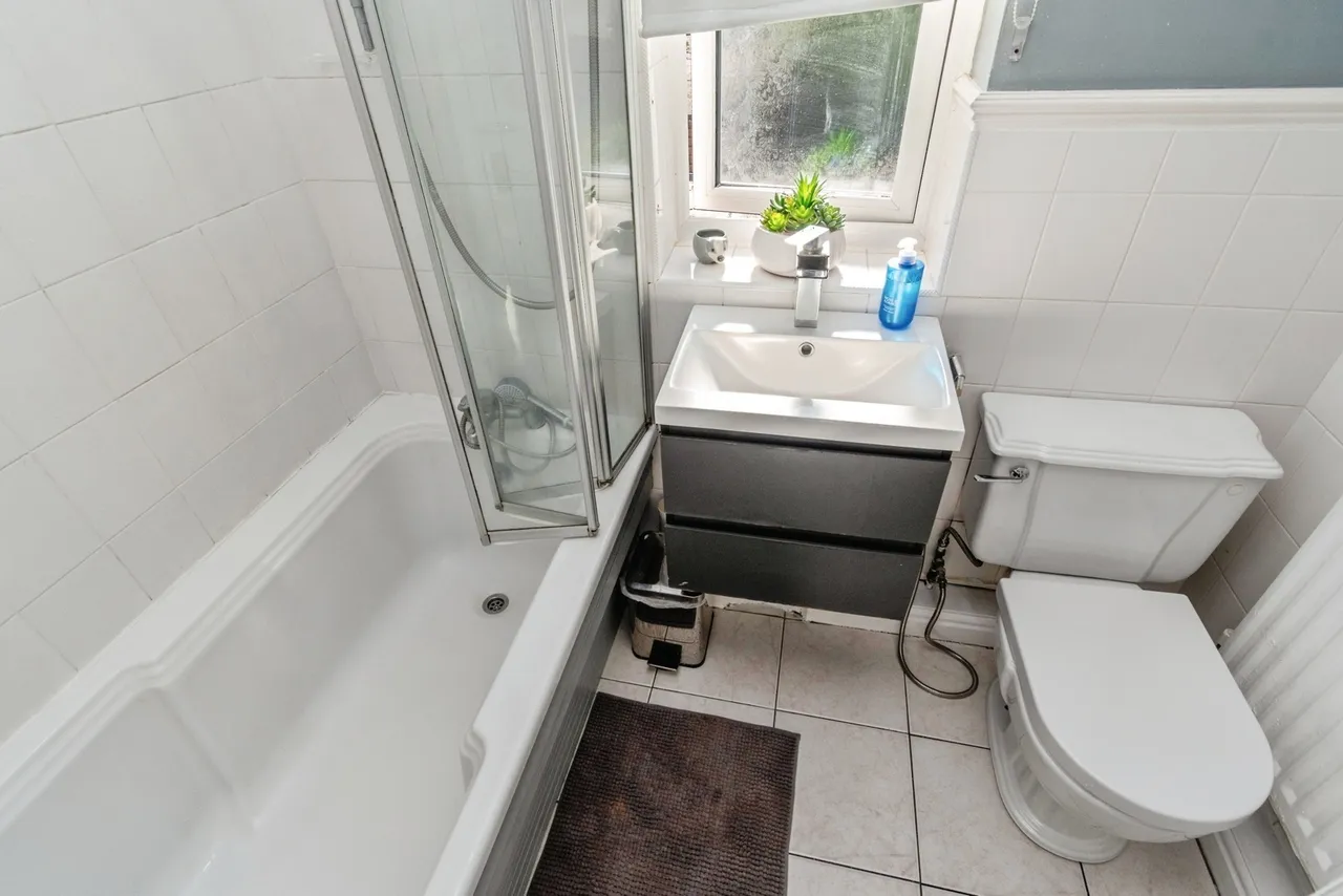 Coronation Road, Wednesbury, WS10, photo 3