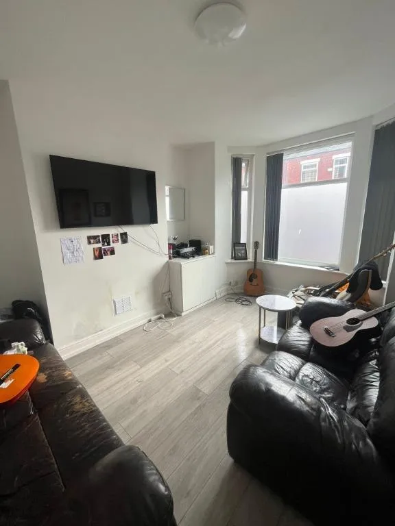 Filey Road, Fallowfield, M14, photo 8
