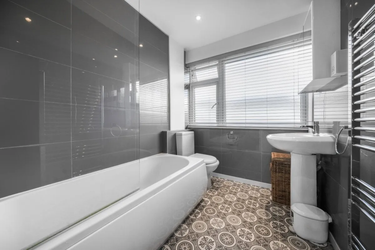 Cranford Close, Raynes Park, London, SW20, photo 6