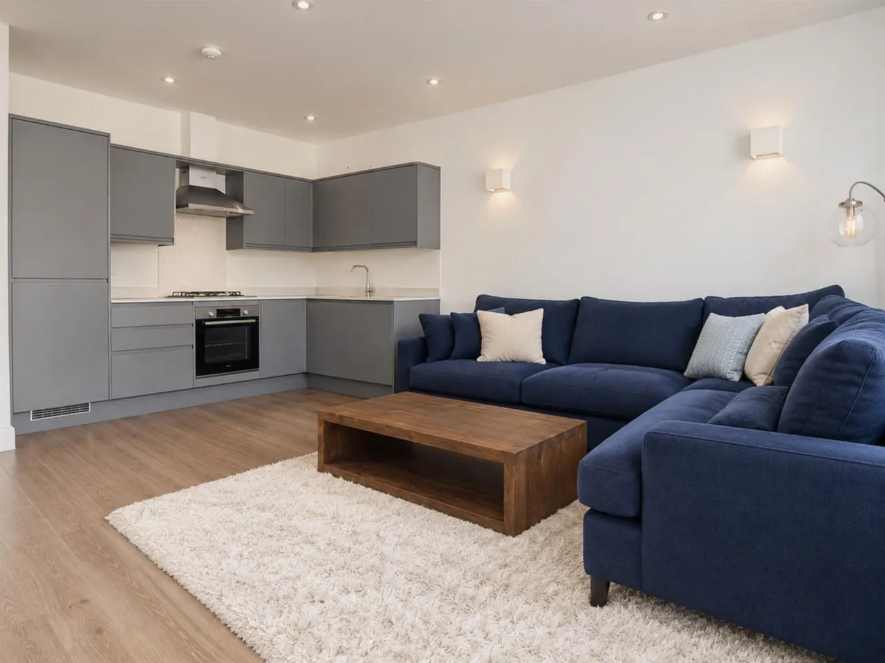 Bay Tree Avenue, Leatherhead, KT22, photo 2