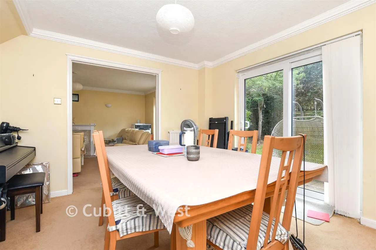 Hillbury Gardens, Warlingham, CR6, photo 3
