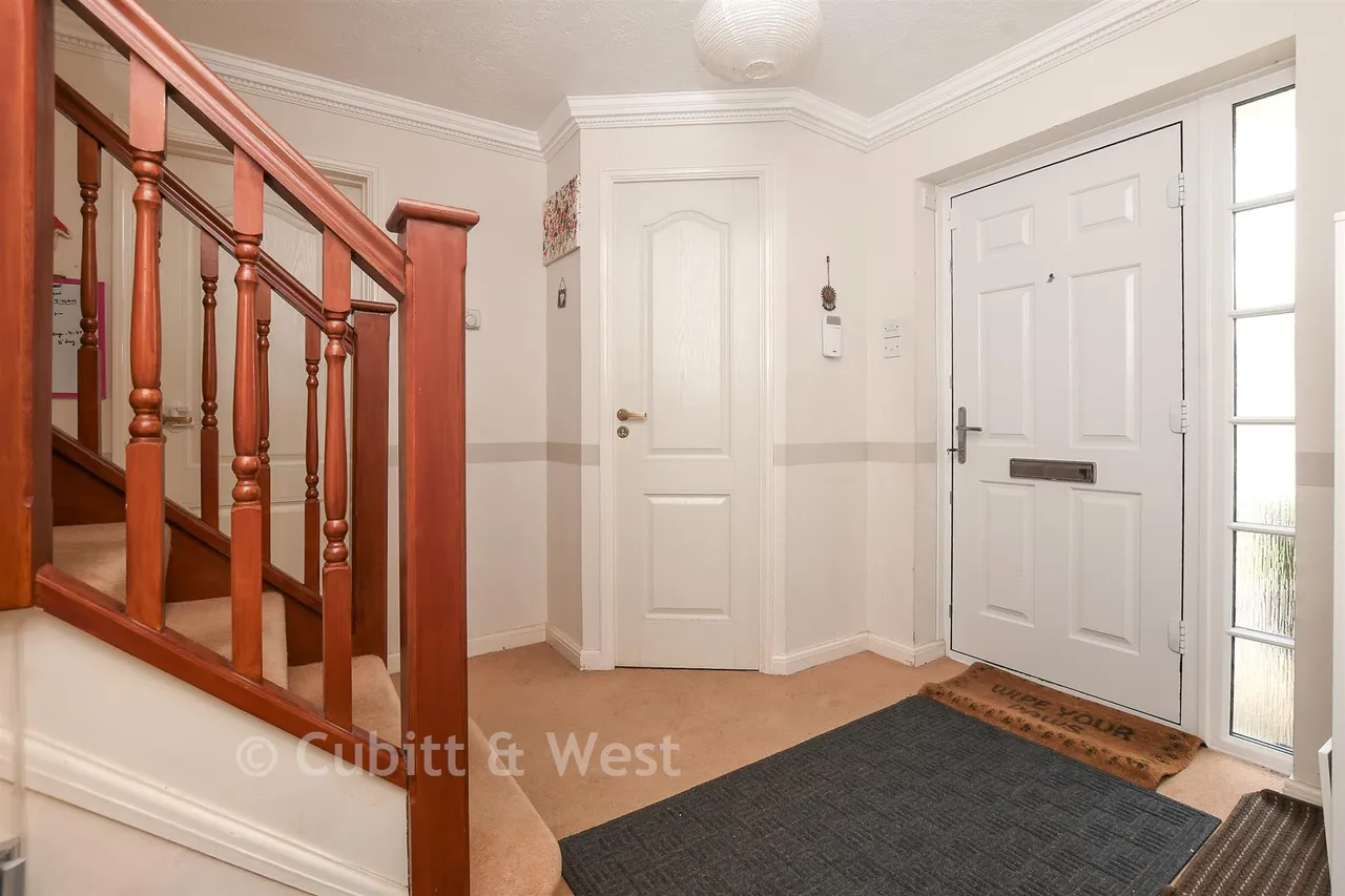 Hillbury Gardens, Warlingham, CR6, photo 5