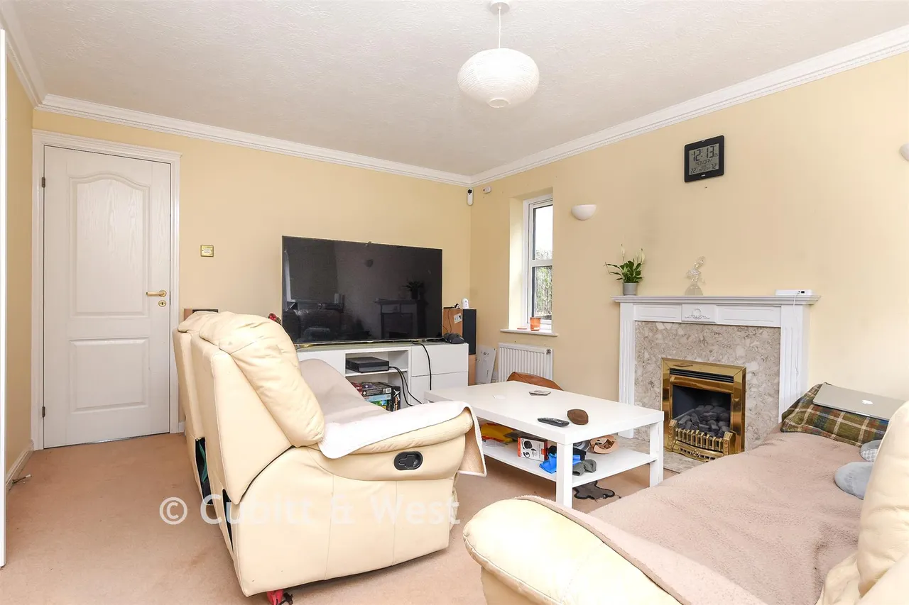 Hillbury Gardens, Warlingham, CR6, photo 4