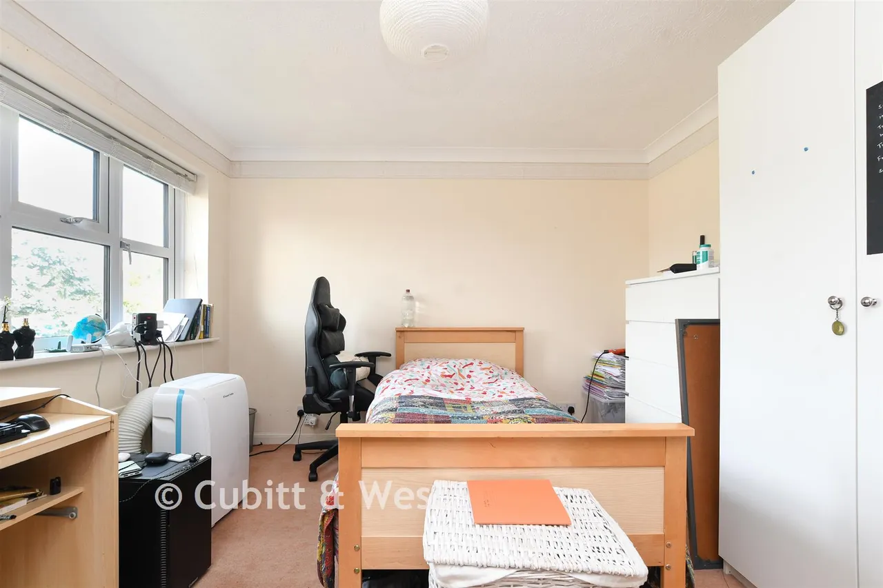 Hillbury Gardens, Warlingham, CR6, photo 7