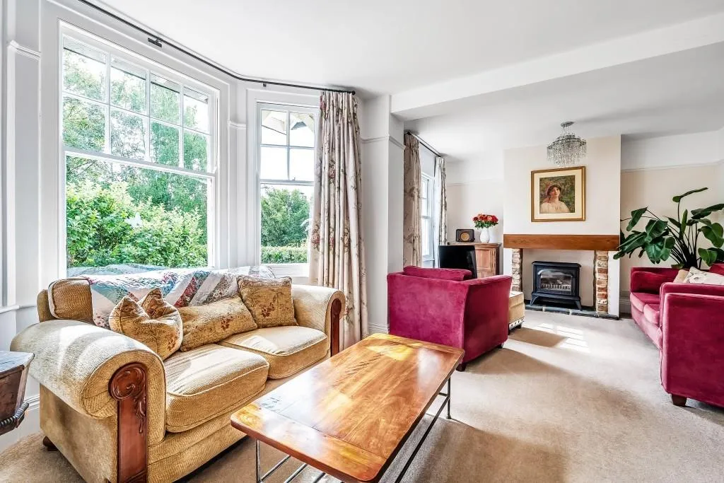 Vincent Drive, Dorking, RH4, photo 2