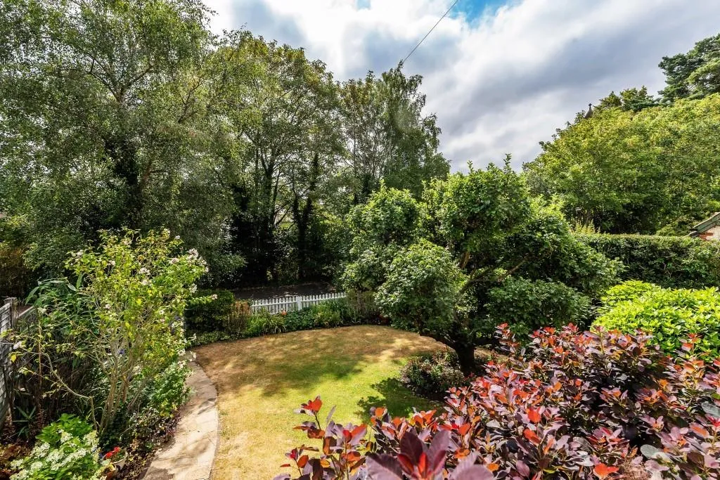 Vincent Drive, Dorking, RH4, photo 8