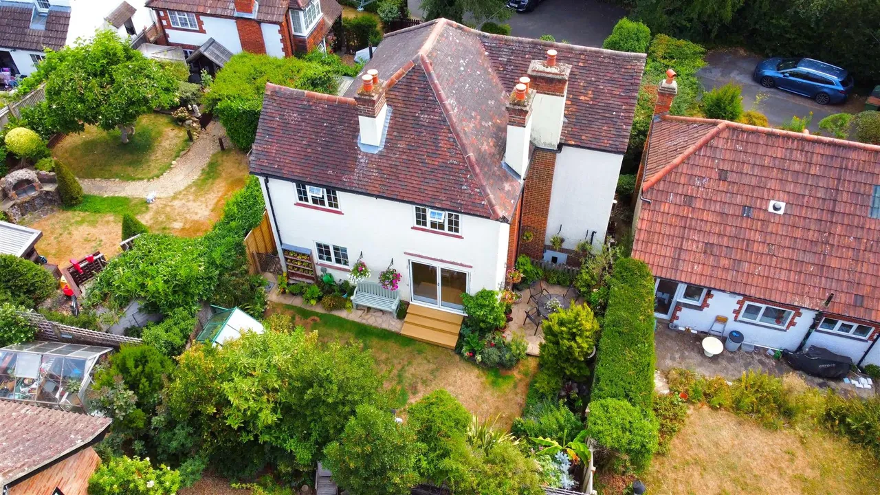 Vincent Drive, Dorking, RH4, photo 27