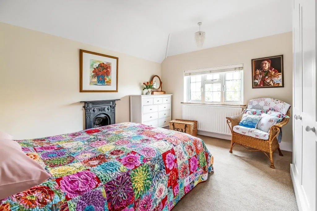 Vincent Drive, Dorking, RH4, photo 9