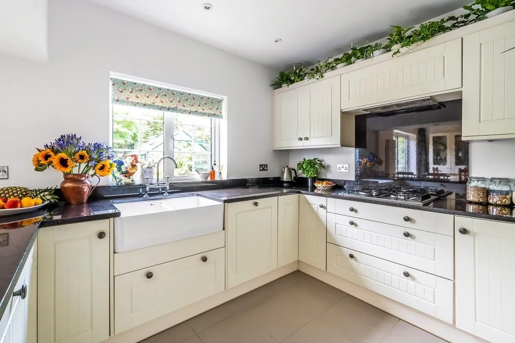Vincent Drive, Dorking, RH4, photo 3