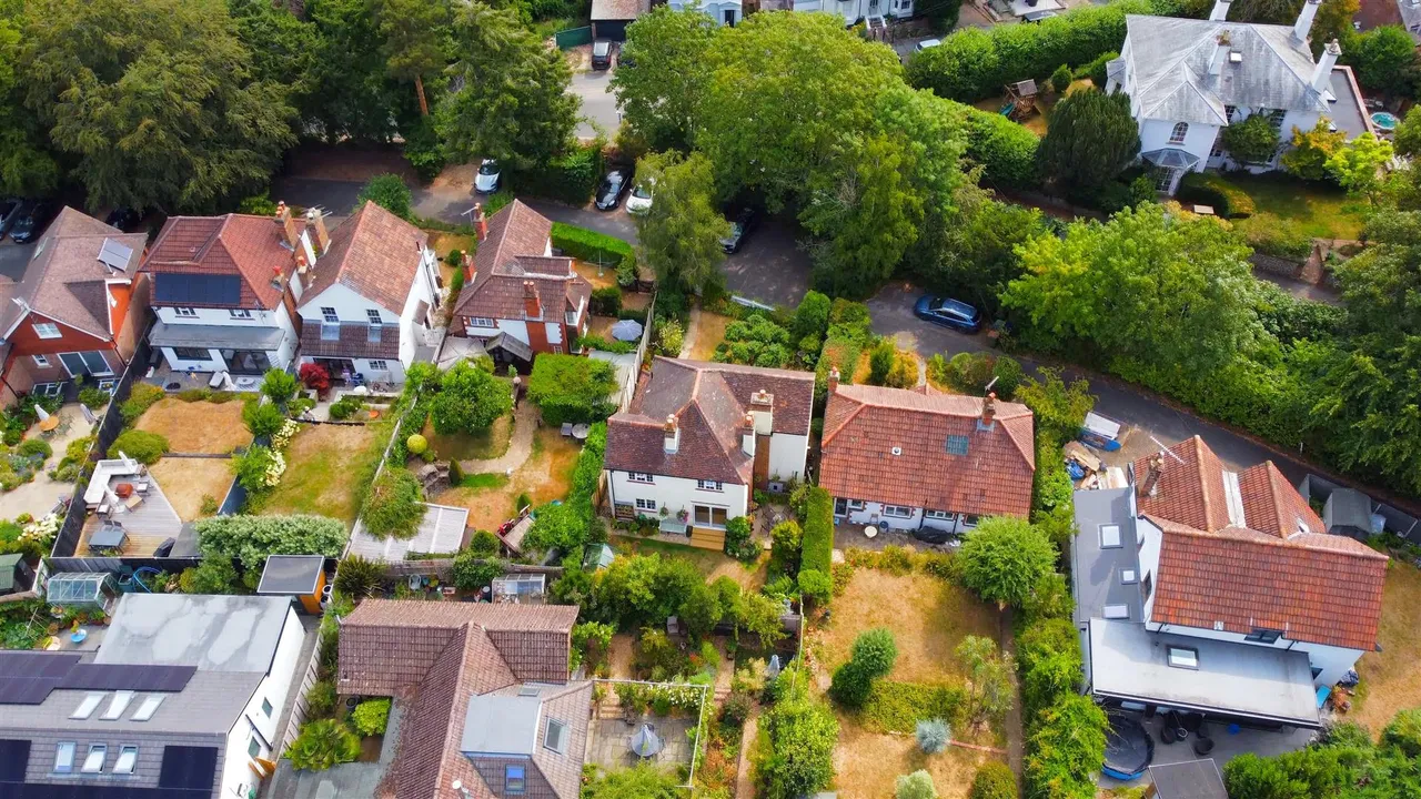 Vincent Drive, Dorking, RH4, photo 28