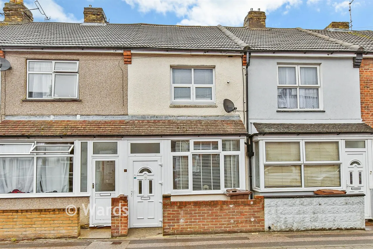 3 bed house for sale, Eva Road, Gillingham, ME7