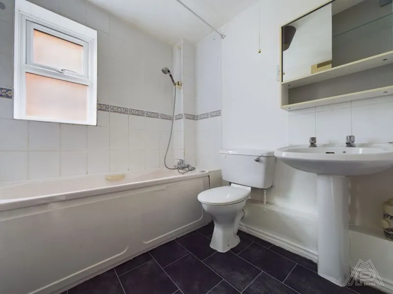 Palliser Drive, Rainham, RM13, photo 5