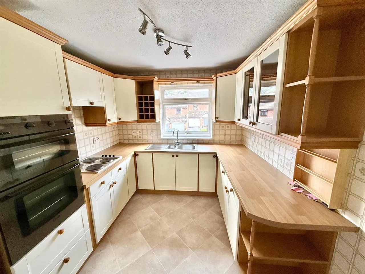 Arbour Mews, Tytherington, SK10, photo 4