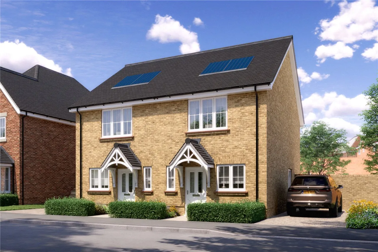 2 bed house for sale — Hareshill, Hitches Lane, Fleet, GU51 5EL