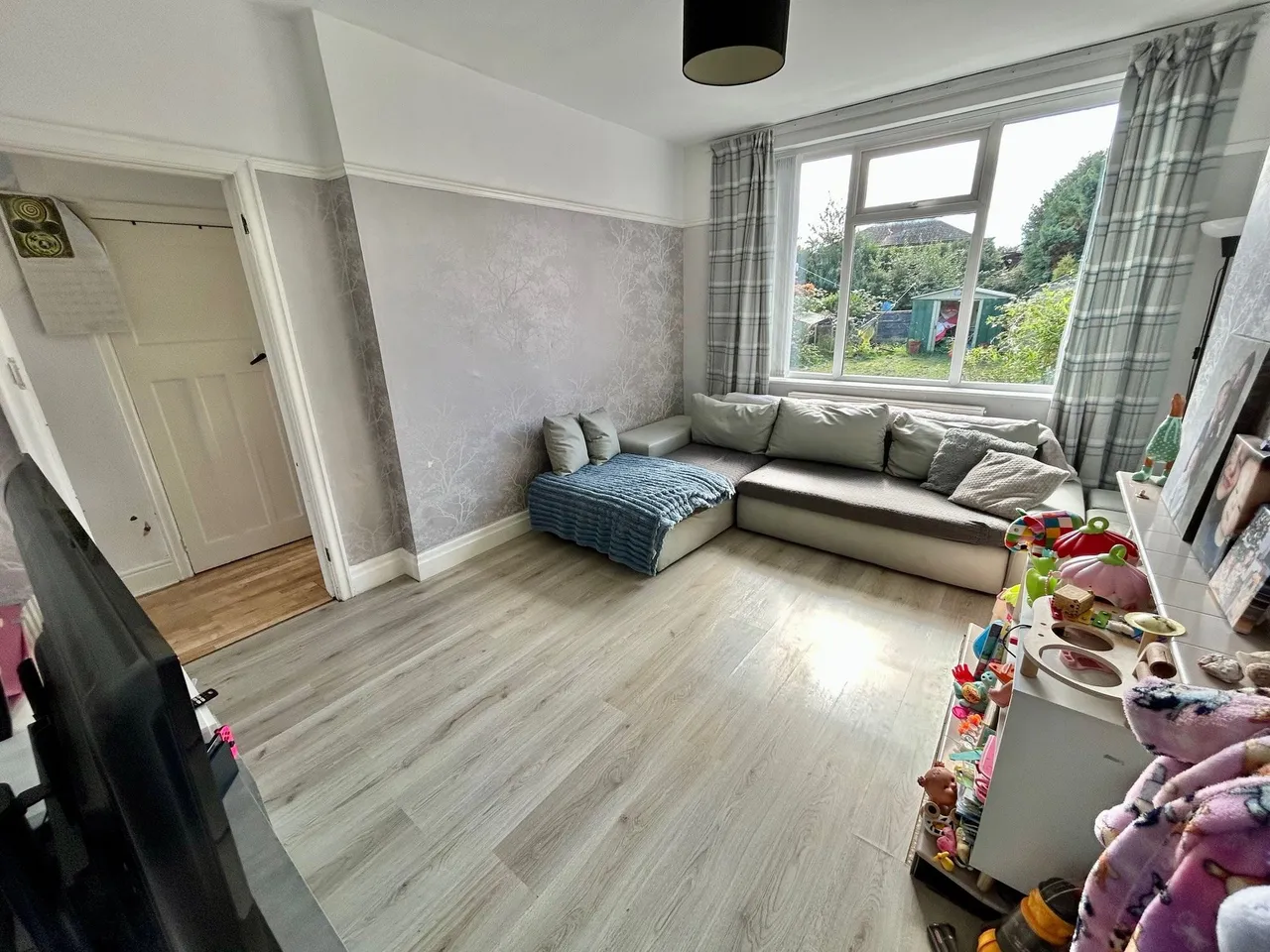 Hurstfold Avenue, Manchester, photo 11