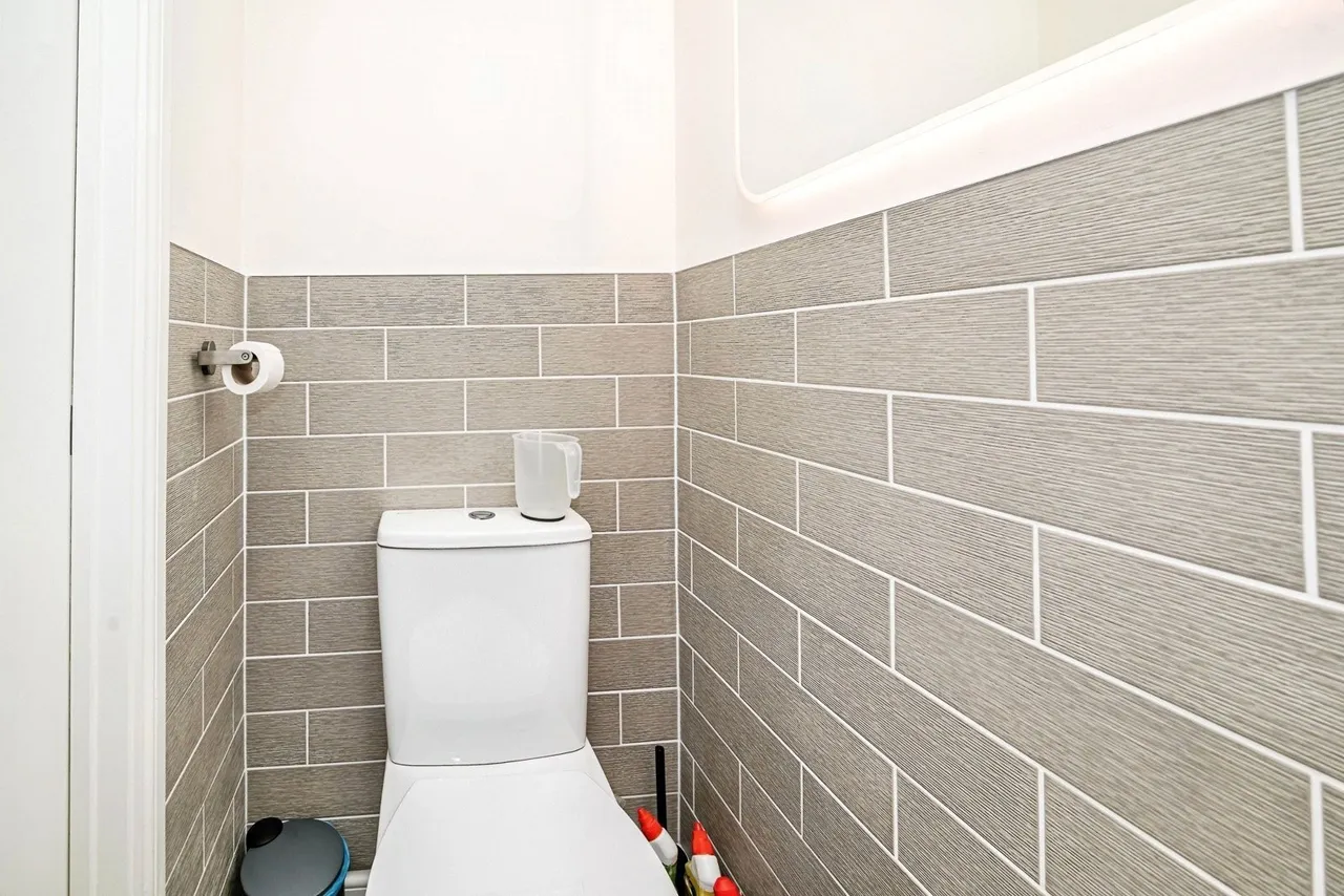Grand Junction, Broughton, Aylesbury, Buckinghamshire, HP22, photo 16