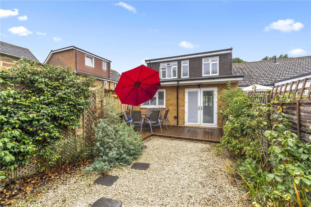 Dukes Close, Hampton, TW12 3JY, photo 10