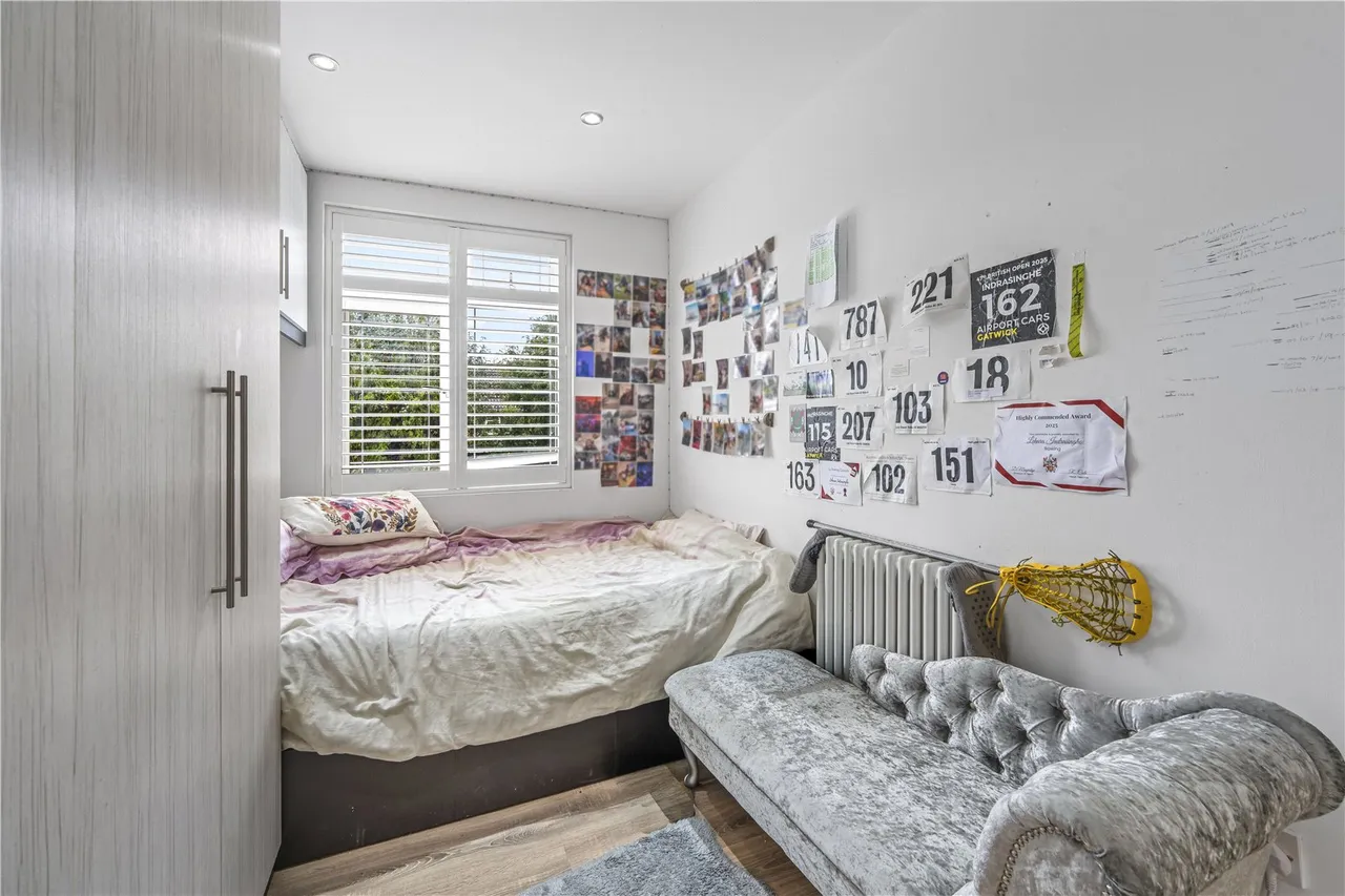 Dukes Close, Hampton, TW12 3JY, photo 8