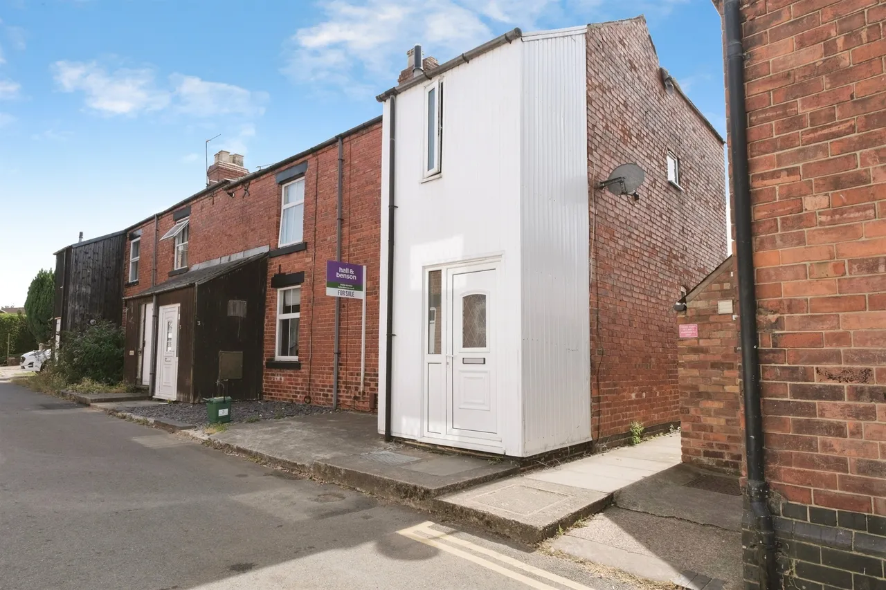 2 bed house for sale, Gladstone Road, Spondon, DE21