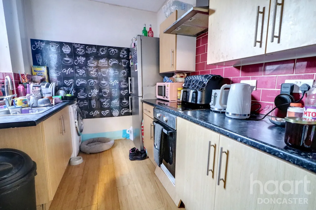 Alexandra Road, Balby, DN4, photo 4