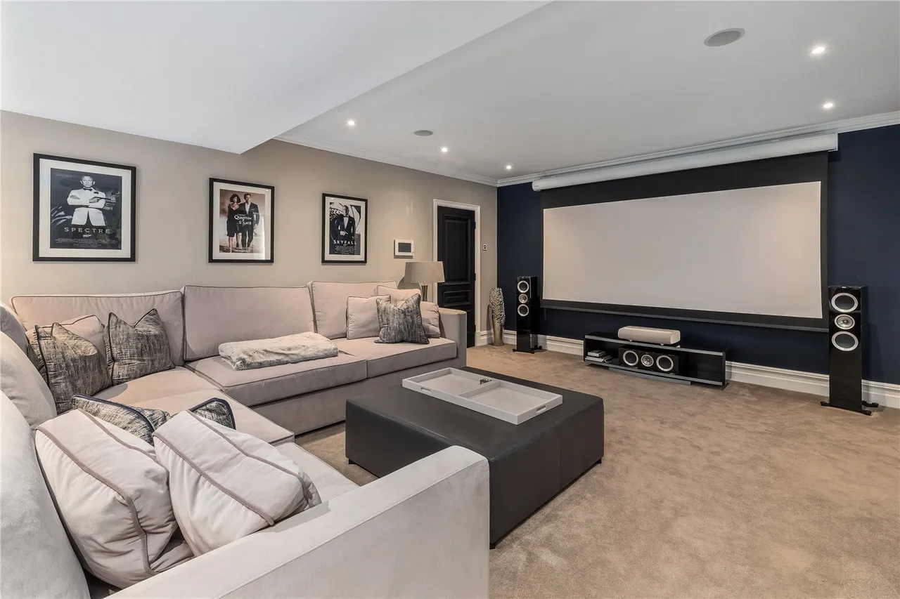 Dale Head Road, Prestbury, SK10, photo 11
