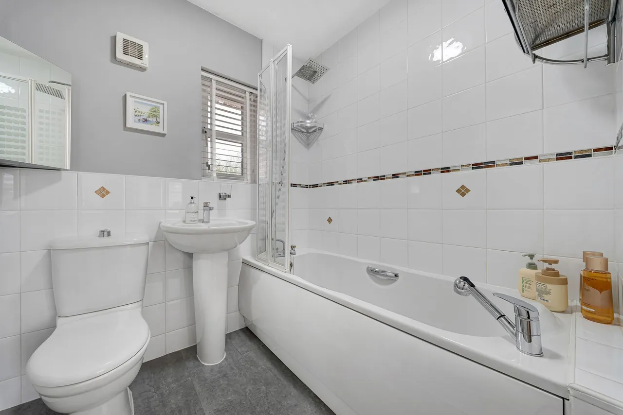 Holford Moss, Runcorn, WA7 1GB, photo 18