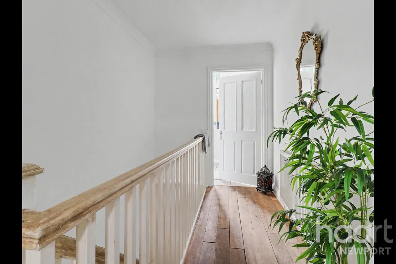 Fields Park Road, Newport, NP20, photo 2