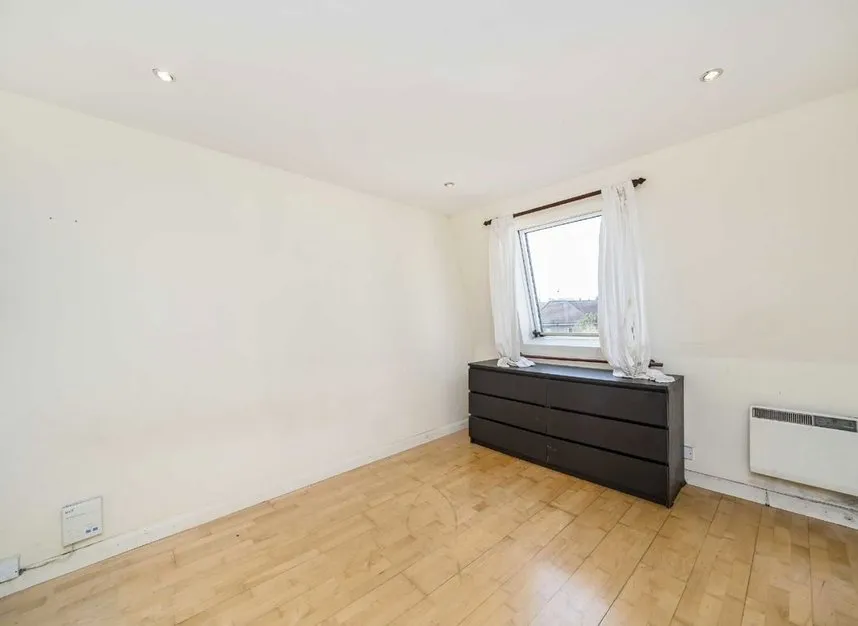 Etchingham Park Road, Finchley, N3, photo 3