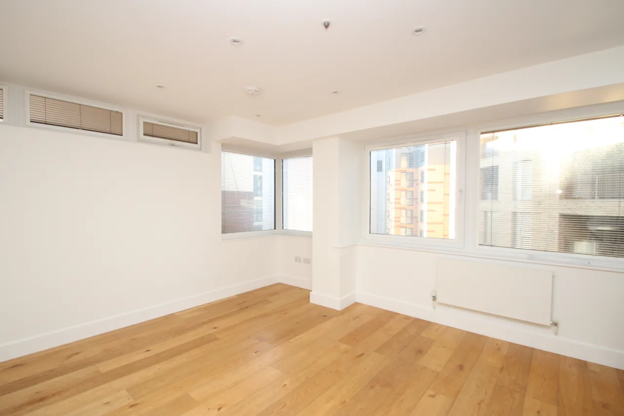 2 bed flat to rent — Green Dragon House, Croydon, CR0 1FS