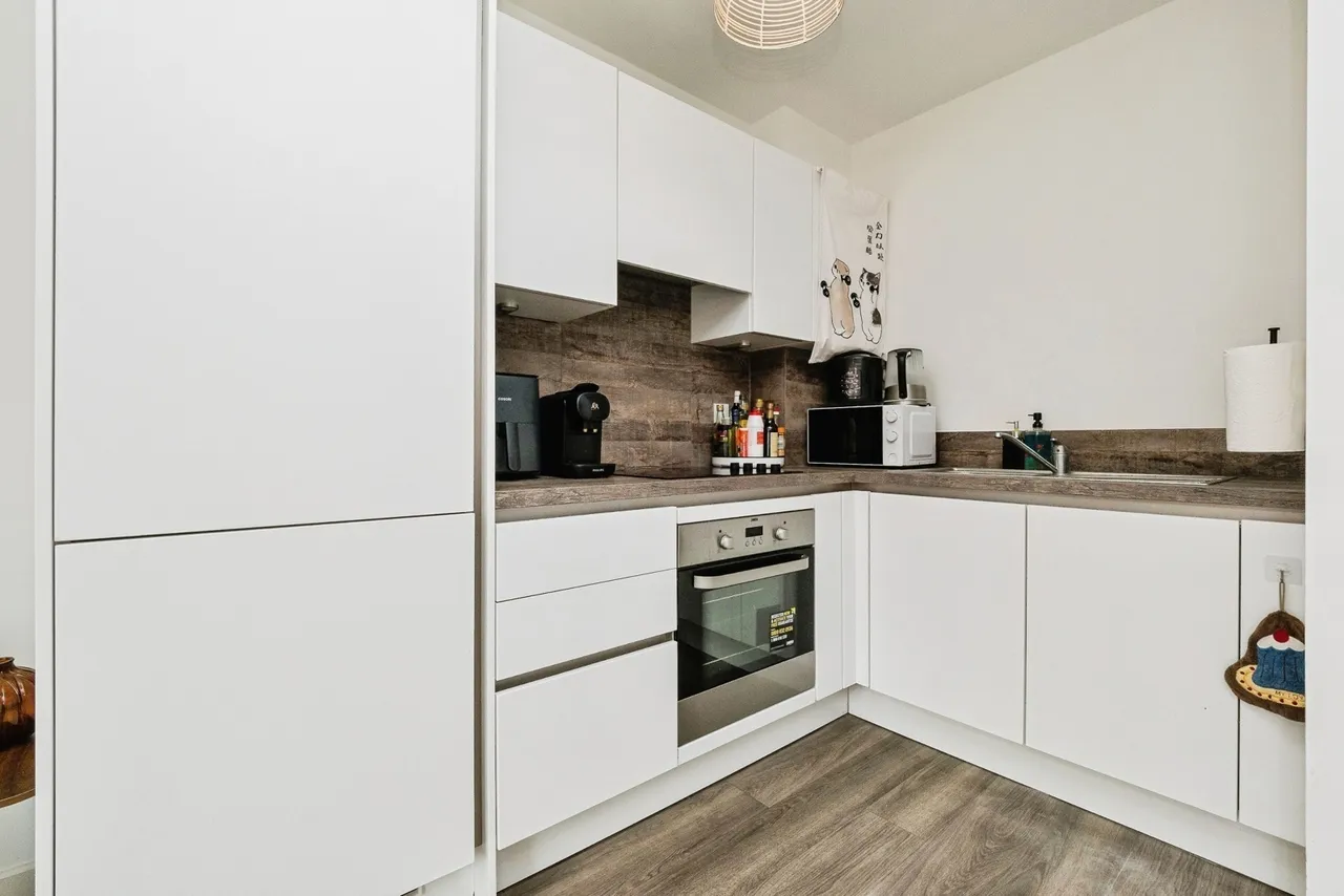 Ron Leighton Way, East Ham, London, E6, photo 4