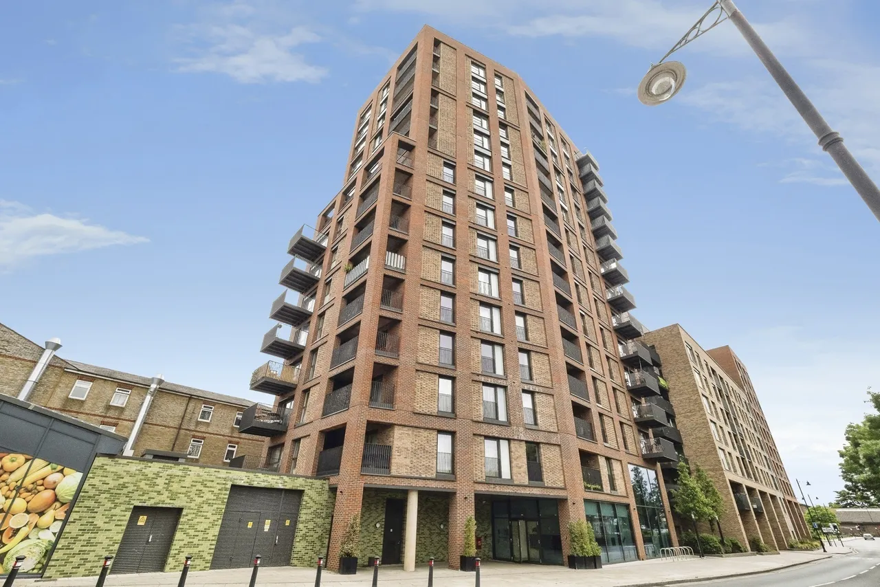 1 bed flat for sale — Ron Leighton Way, East Ham, London, E6