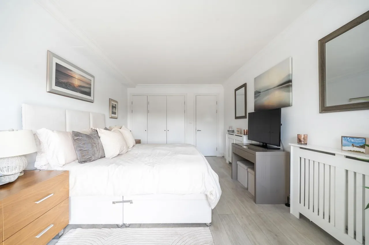 Thomas More Street, London, E1W, photo 15