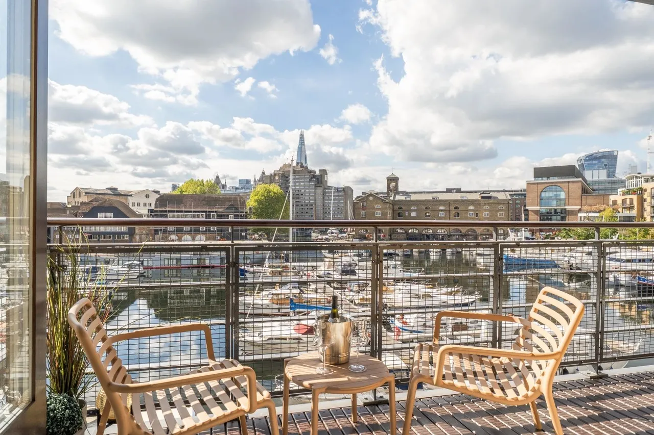 Thomas More Street, London, E1W, photo 20