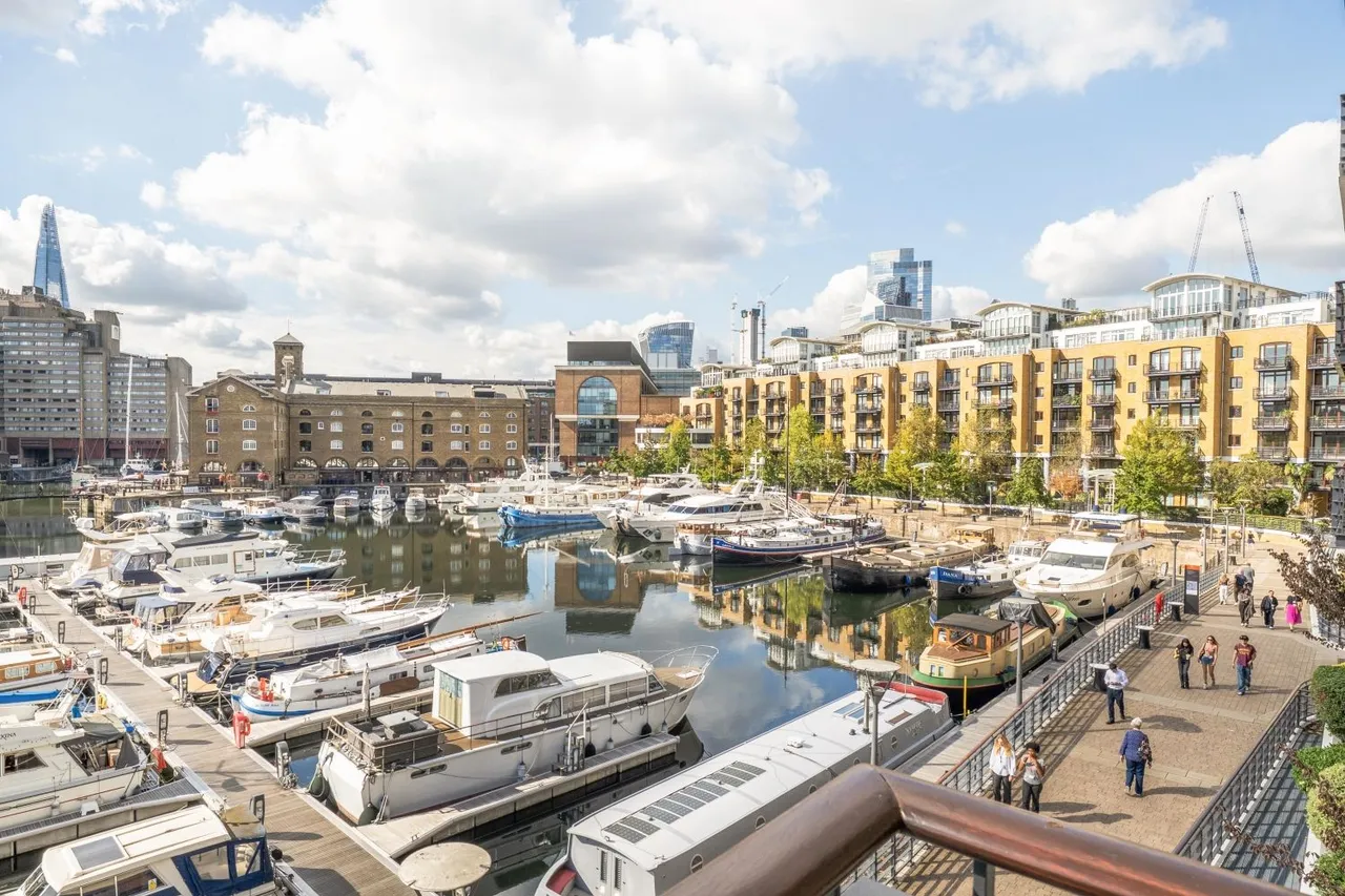 Thomas More Street, London, E1W, photo 2
