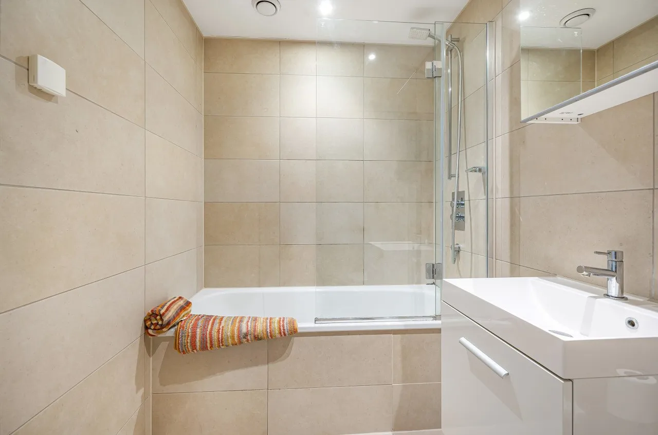 Ocean Way, Ocean Village, SO14, photo 9