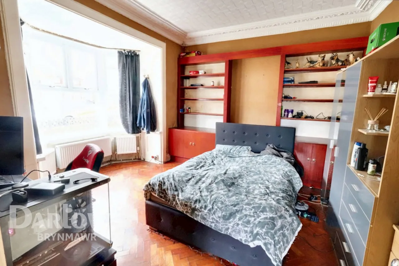 Tredegar Road, Ebbw Vale, photo 7