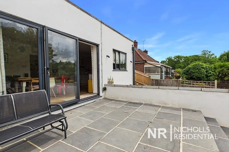 Meadow Walk, Ewell, KT19, photo 17