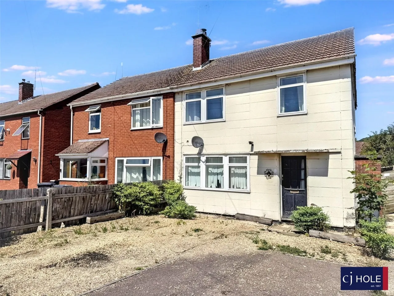 3 bed house for sale, Queens Close, Hucclecote, GL3
