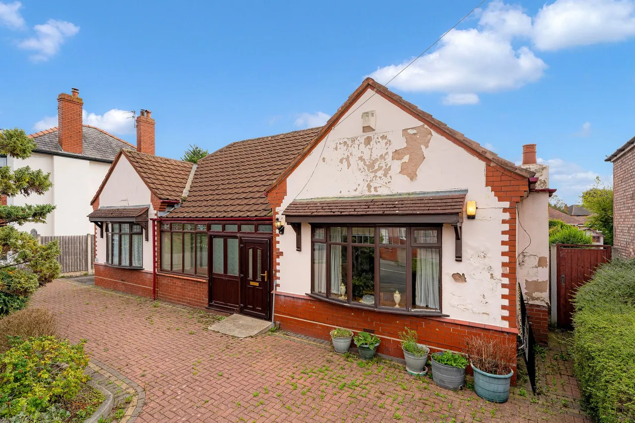 Upton Lane, Widnes, Widnes, WA8 9AQ, photo 2