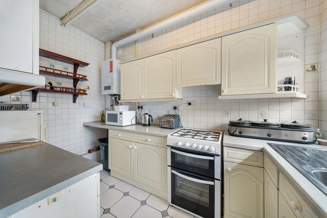 Upton Lane, Widnes, Widnes, WA8 9AQ, photo 8