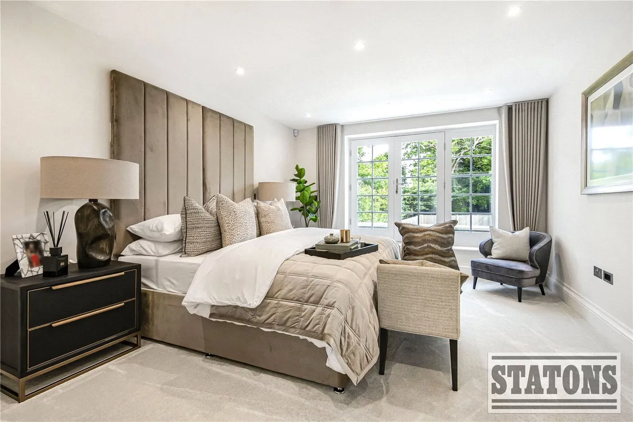 Cullinan Close, Cuffley, Hertfordshire, EN6 4FF, photo 9